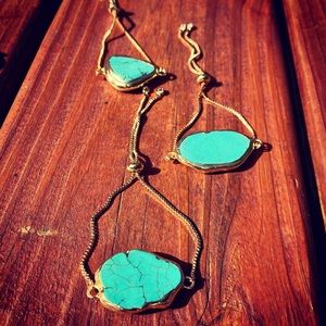 18K Turquoise Howlite Bracelet